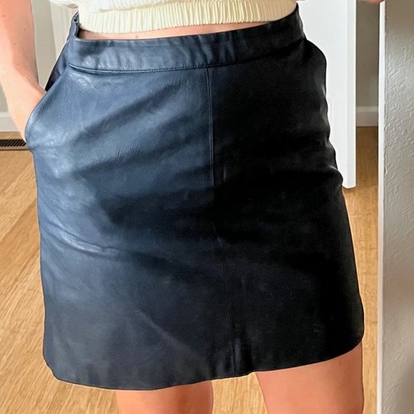 Navy blue Topshop vegan leather mini skirt size 6 - Picture 1 of 5